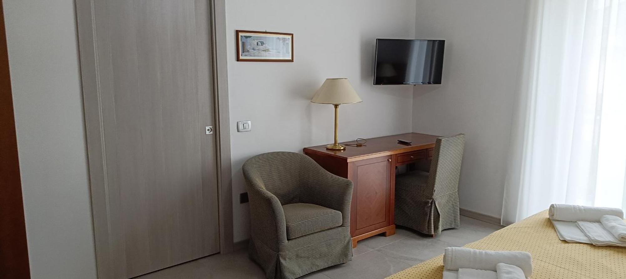 סאלוצו Villa Mariana Bed And Breakfast מראה חיצוני תמונה